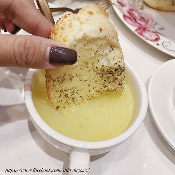 Miss Rose Caf%5Ce江子翠咖啡廳_0009.jpg