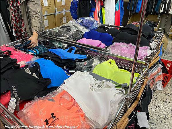 2020台北UNDER ARMOUR(UA)原廠出清特賣會14.jpg