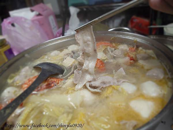 老賈小館-限量黃金組合酸菜白肉鍋9.jpg