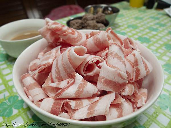 老賈小館-限量黃金組合酸菜白肉鍋7.jpg
