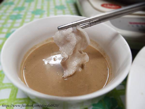 老賈小館-限量黃金組合酸菜白肉鍋10.jpg