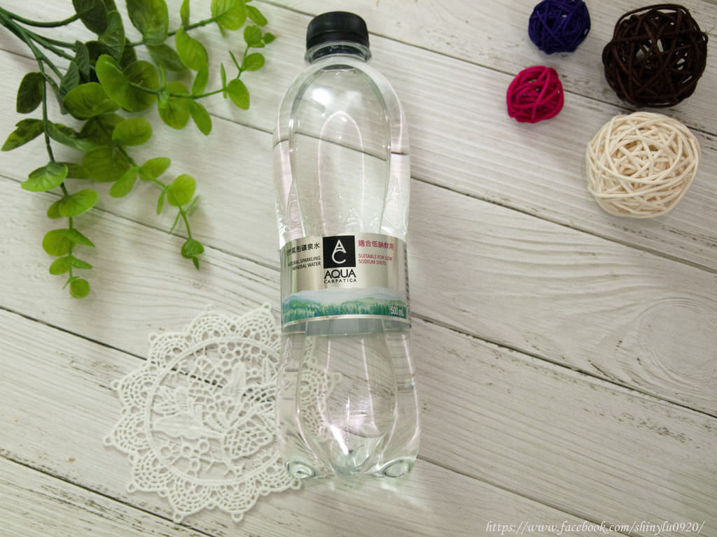 AC喀爾巴阡天然礦泉水 氣泡水7.jpg