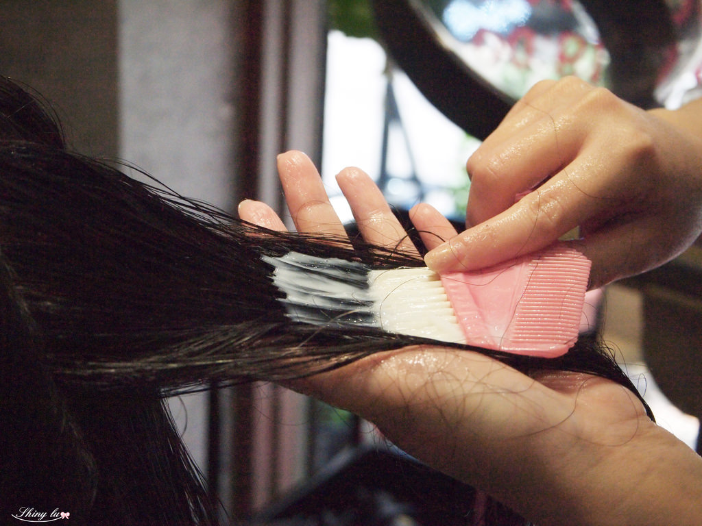 Amazing hair salon中和護髮29.JPG