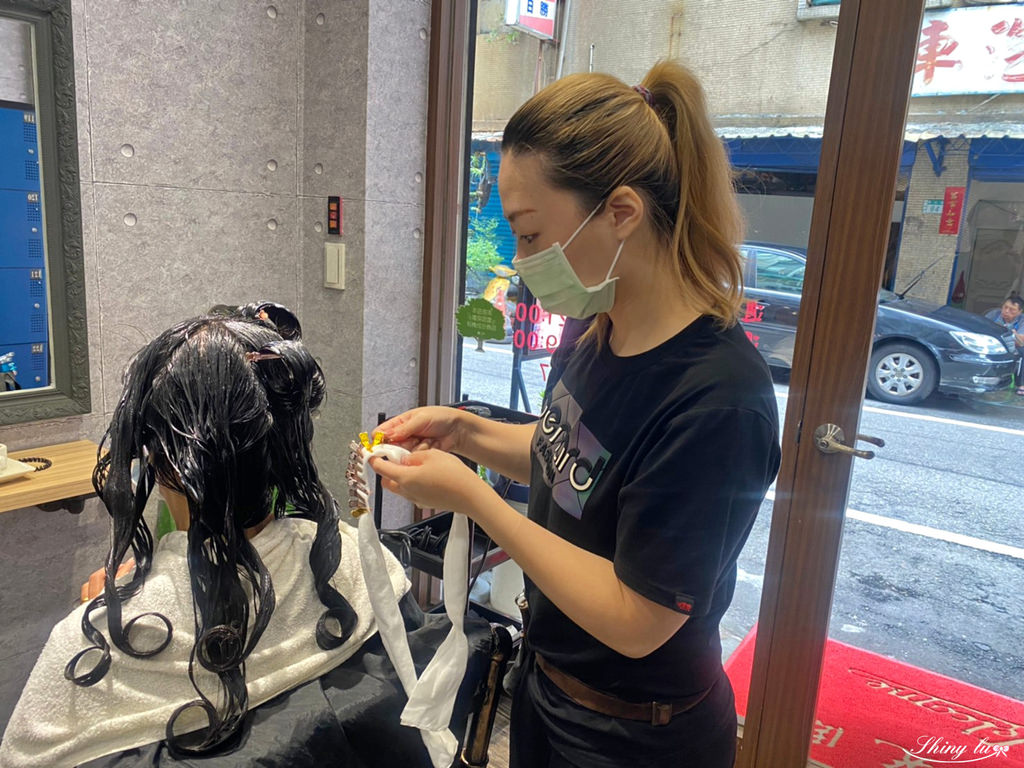 Amazing hair salon中和護髮37.jpg
