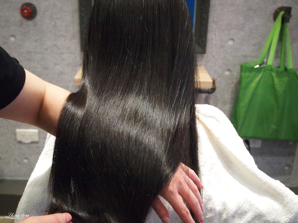 Amazing hair salon中和護髮46.JPG