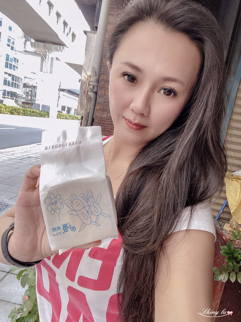 世界和平會-送月餅到偏鄉
