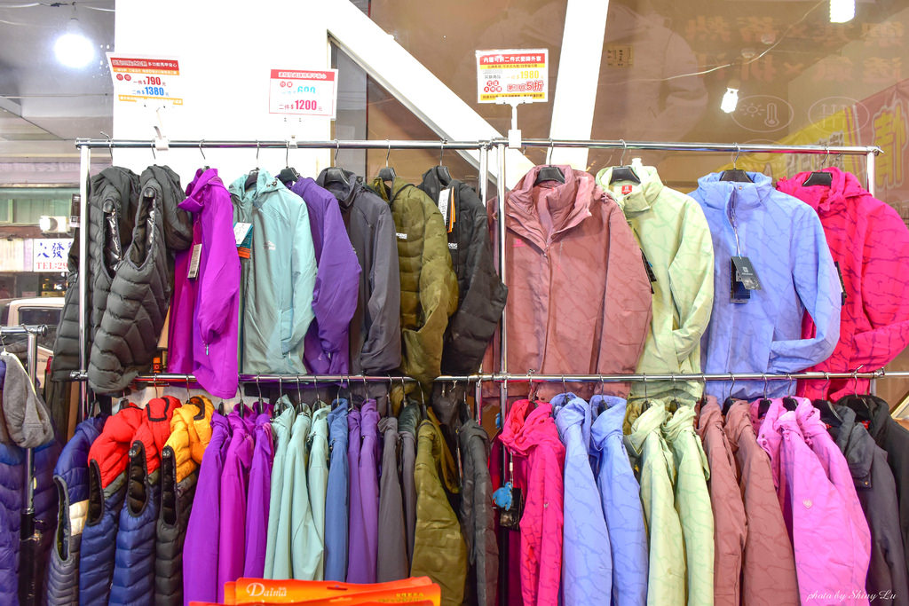 新店思薇爾特賣會8服飾11.jpg