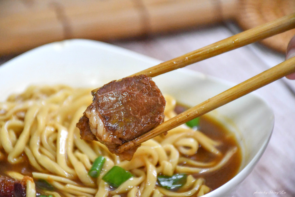 紅燒牛肉麵料理包評比8 混董創食.jpg