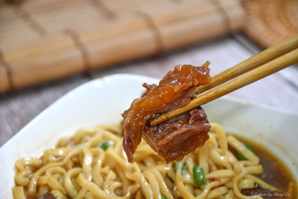 紅燒牛肉麵料理包評比10 混董創食.jpg