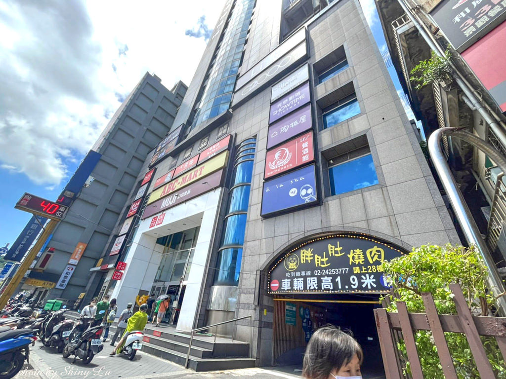 摩亞時尚廣場年中慶2.jpg