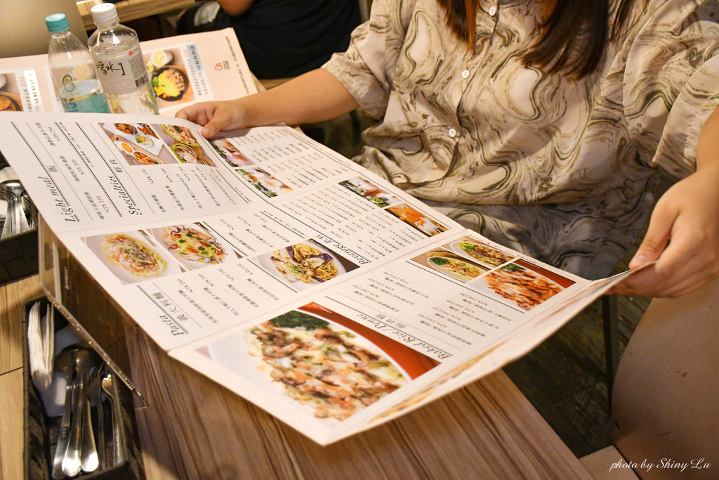 台北火車站誠品站前美食3.jpg