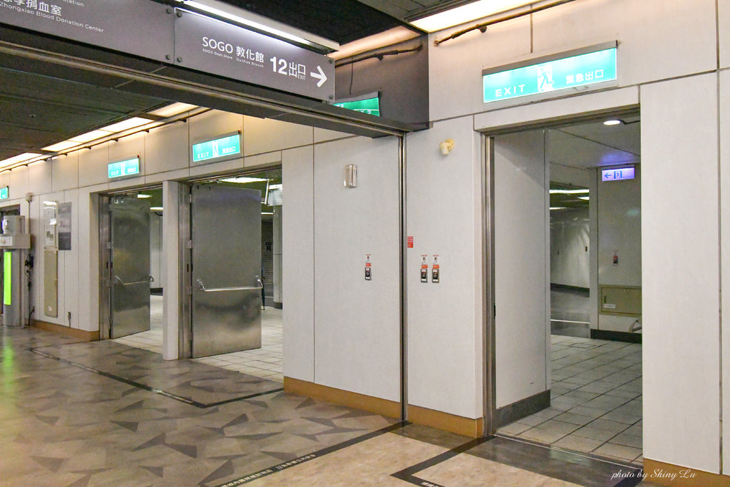 台北東區地下街法國特福鍋具特賣會3.jpg