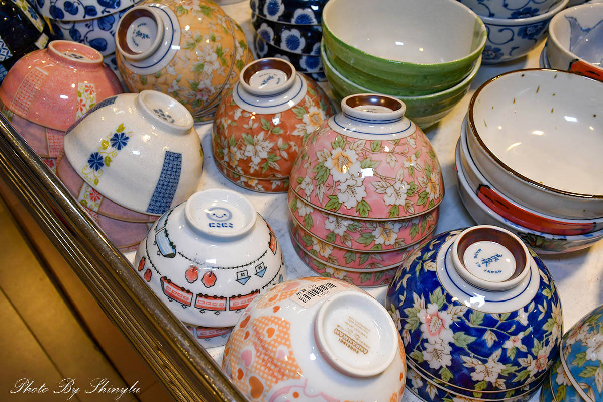 2026日本碗盤瓷器快閃特賣！三個100起，捷運松山站2號出口旁，千款萬古燒/有田燒/九谷窯/信樂燒都有