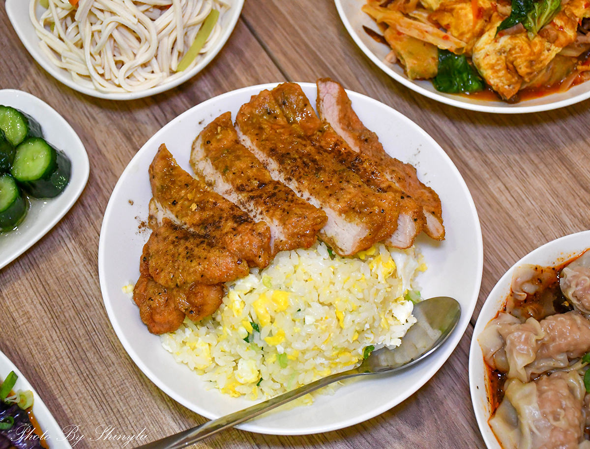 永和竹林路小吃推薦《小本經營》炒排骨飯/紅油炒手超好吃,比鼎泰豐還便宜(菜單/交通) - 第12張圖