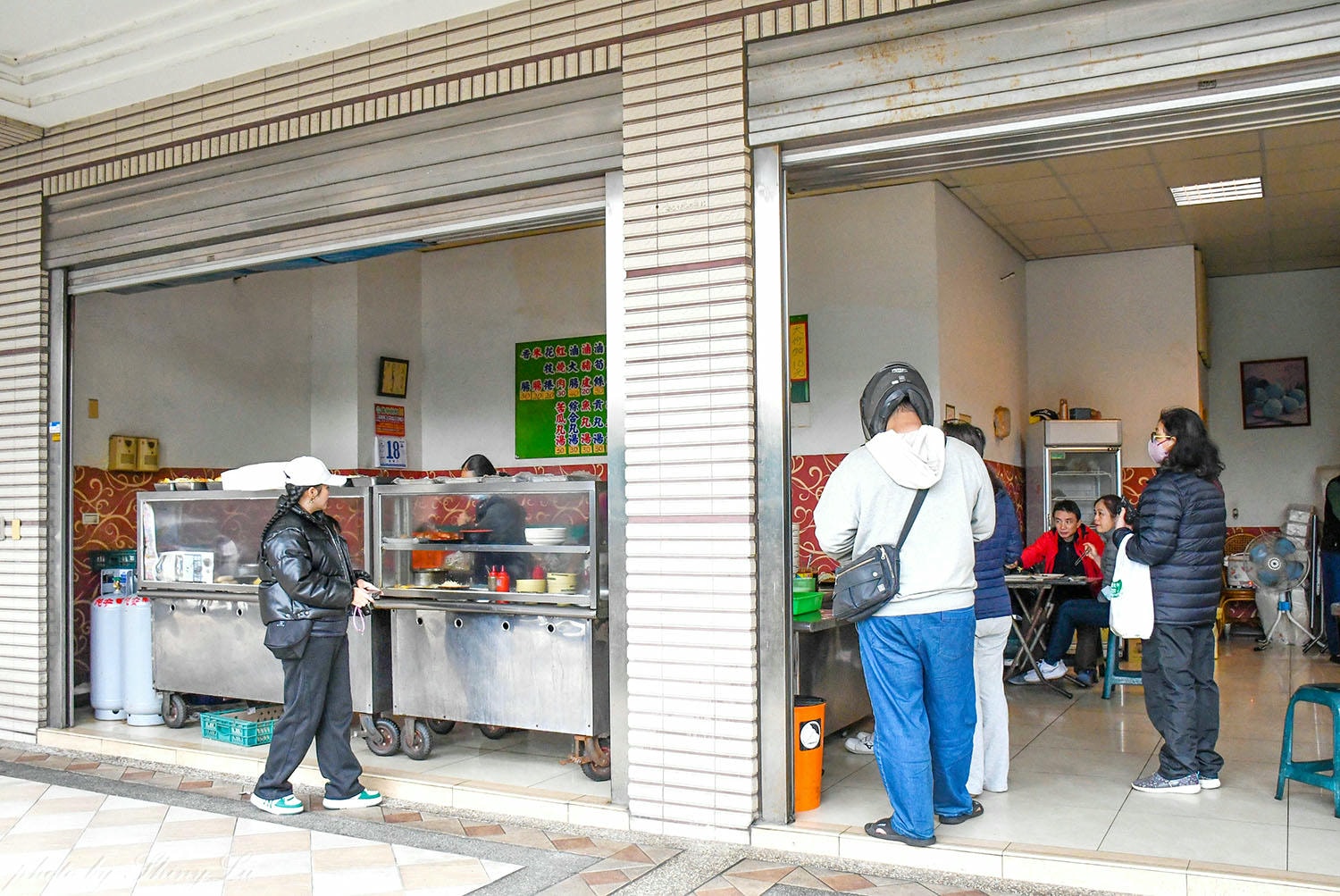 龜山小吃推薦！文興路的《無名米粉店》沒有店名！銅板價的古早味小吃