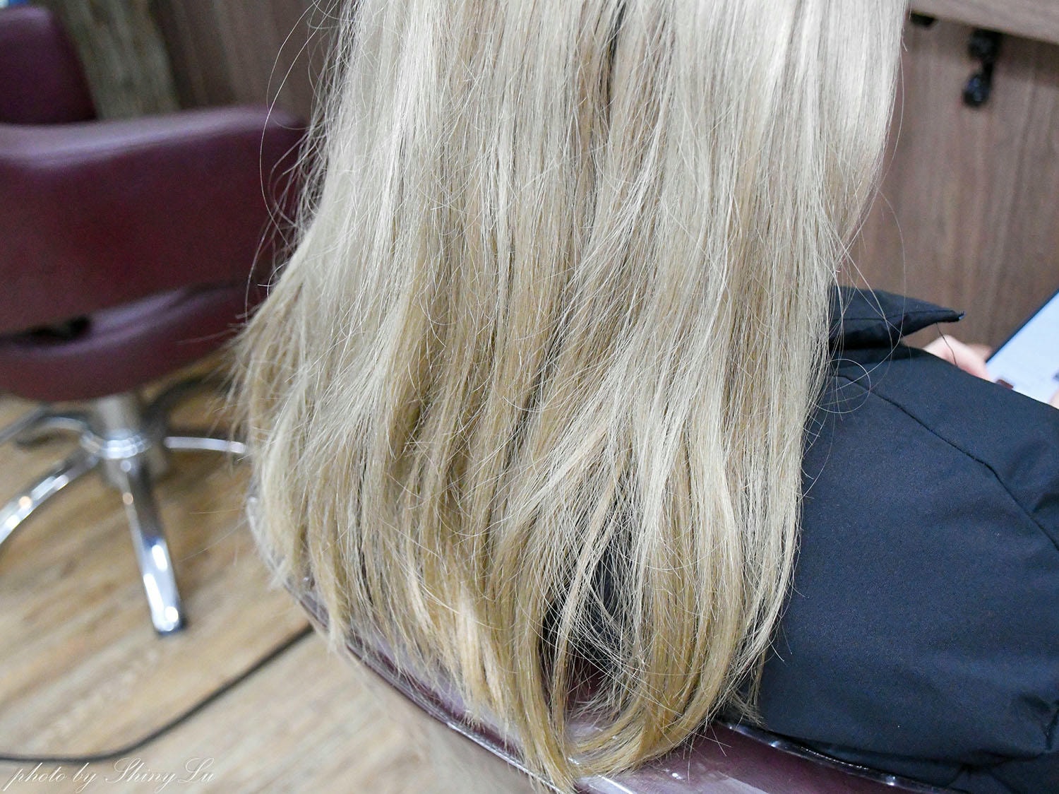 師大染髮推薦│時光角落│拯救漂髮後的毛燥感，打造曖昧迷人的質感色調