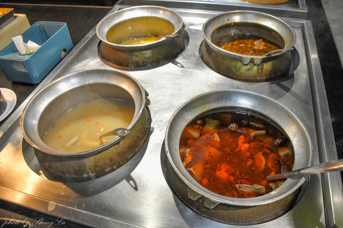 從2020年開幕到現在生意都非常好，自助吧380元起無限享用