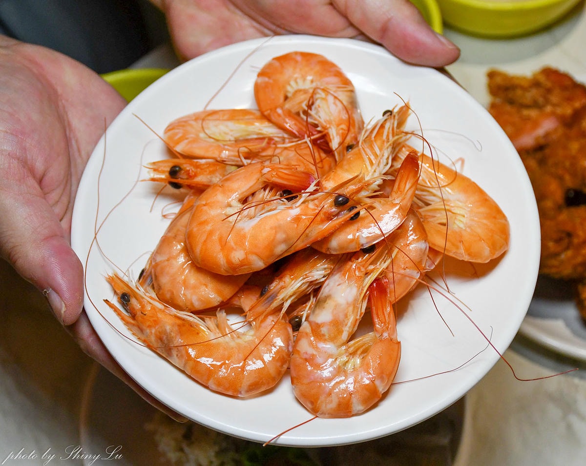 從2020年開幕到現在生意都非常好，自助吧380元起無限享用