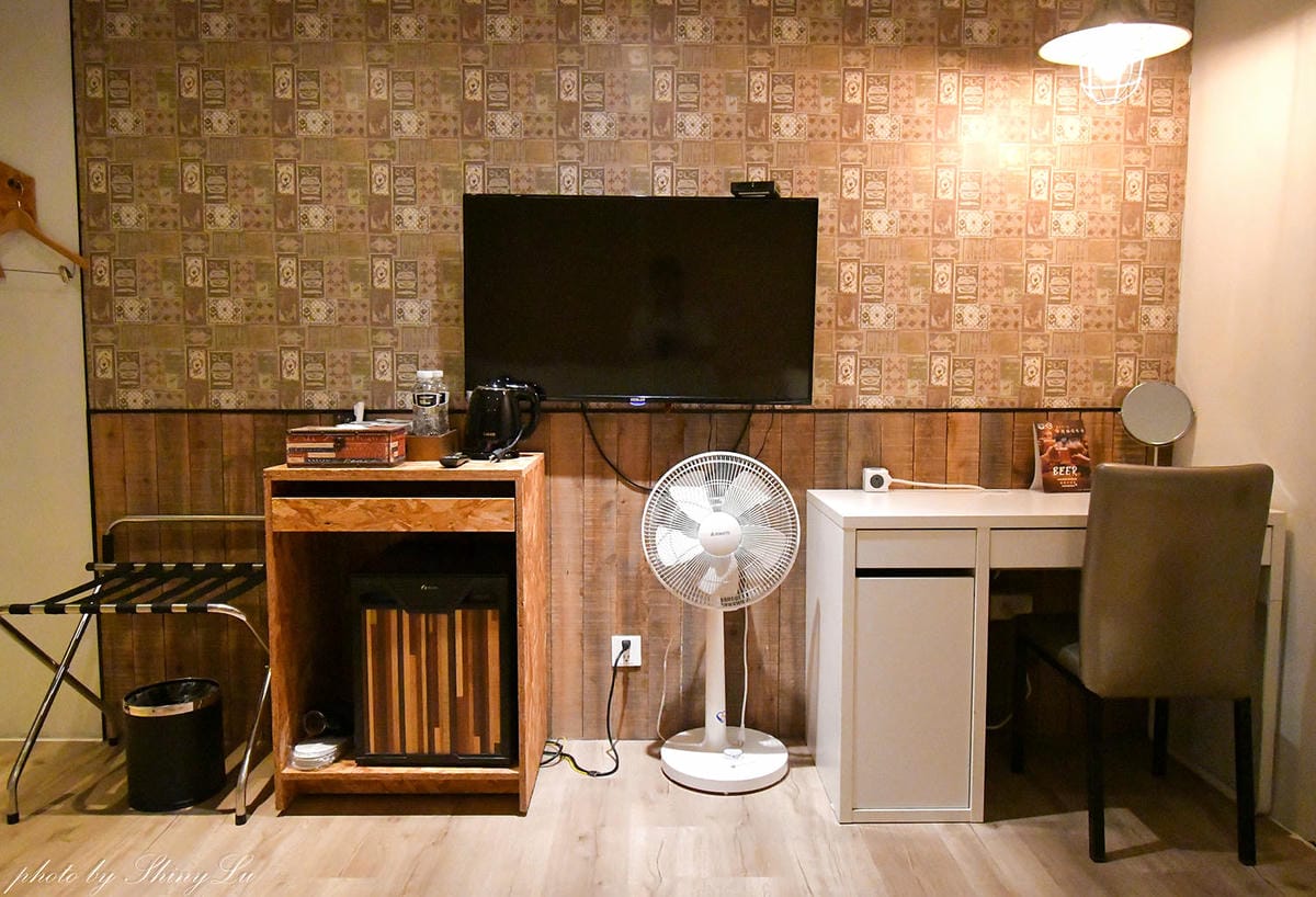 台中住宿推薦2026,超過十家台中住宿cp值高心得開箱 - 第19張圖 台中西區住宿推薦│草悟道文旅│鄰近勤美商圈│工業風設計感│中西式自助早餐好好吃