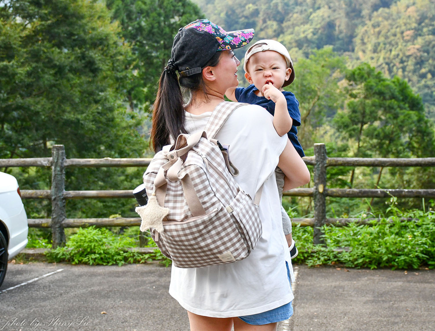 Walking Mum防潑水後背媽媽包,大容量/多夾層/好清潔,時尚又好看,育兒好物開箱 - 第20張圖