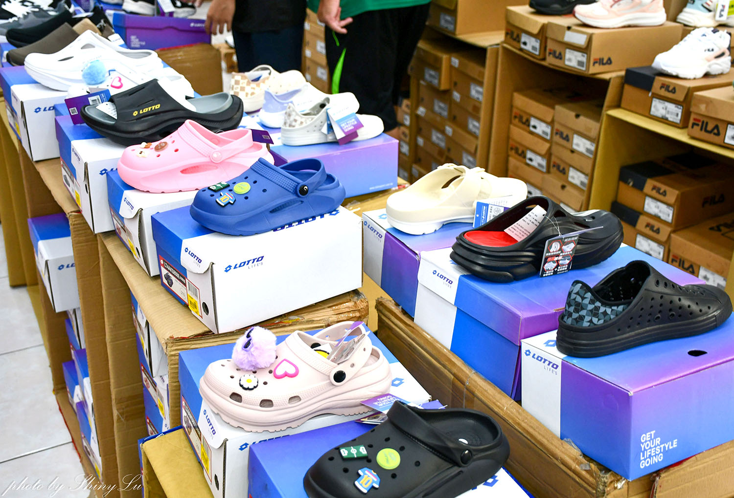 只有10天❗只到11/9❗雲林虎尾 N I K E 運動鞋特賣🔥FILA第二雙十元🔥新款二雙享九折優惠(可刷卡) 天成宴會館/王子運動用品特賣 - 第43張圖