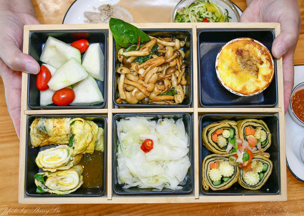 落兒逅叻谷早餐店│中壢健康早午餐推薦│豆皮蛋餅驚人的好吃