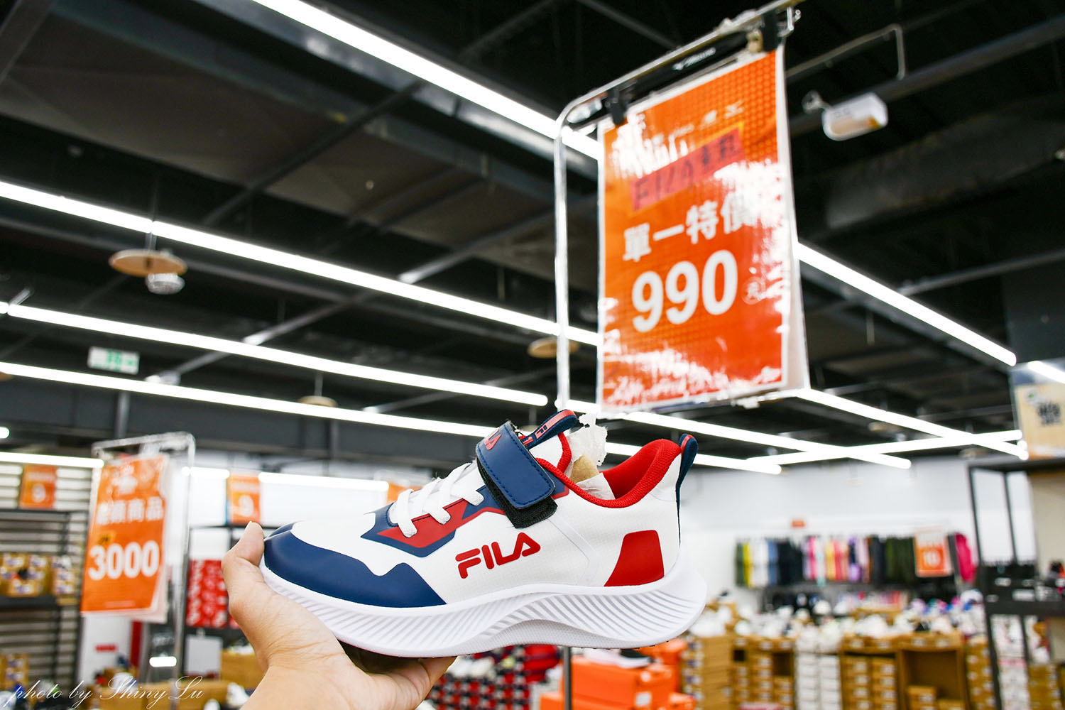 台南愛買🔥N I K E 運動鞋特賣🔥F I L A 第二雙十元🔥新款二雙 九折 - 第14張圖