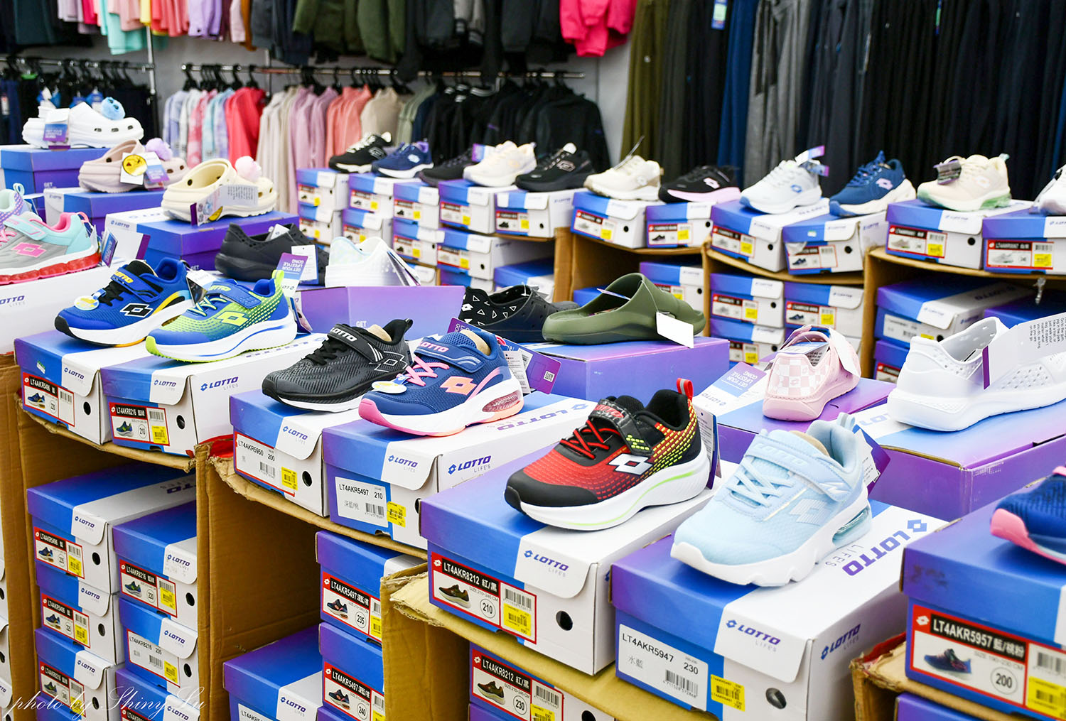 台南愛買🔥N I K E 運動鞋特賣🔥F I L A 第二雙十元🔥新款二雙 九折 - 第43張圖