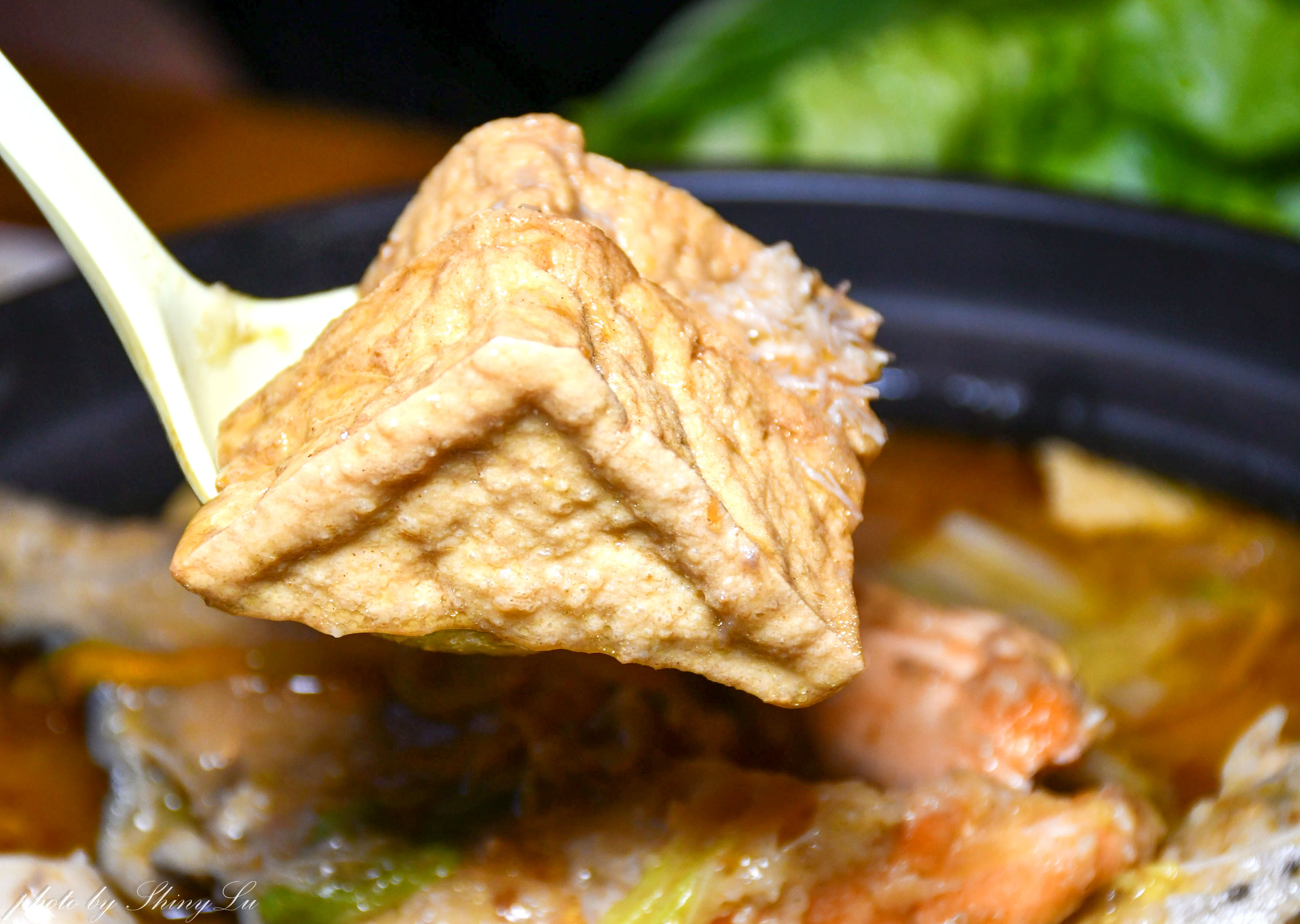 400公克魚頭肉超多!【 i3Fresh 愛上新鮮 × 吳秉承師傅 】聯名的鮮香砂鍋魚頭,怎麼可以這麼好吃 - 第9張圖 400公克魚頭肉超多!【 i3Fresh 愛上新鮮 × 吳秉承師傅 】聯名的鮮香砂鍋魚頭,怎麼可以這麼好吃