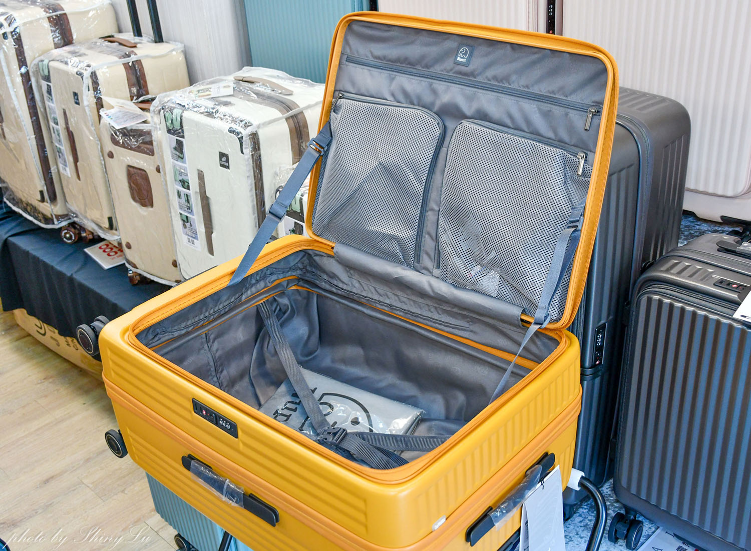 林口龜山特賣會,行李箱/登機箱990元起!消費滿額還送旅行拉桿包,上掀式/鋁框箱/前開箱/通通都有,享一年保固終身為修 - 第19張圖