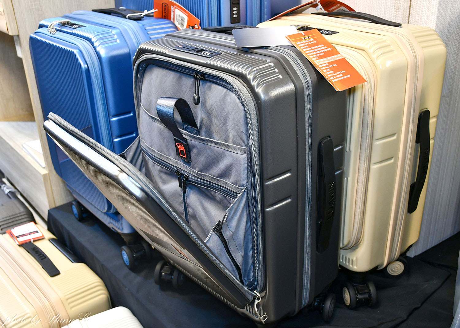 林口龜山特賣會,行李箱/登機箱990元起!消費滿額還送旅行拉桿包,上掀式/鋁框箱/前開箱/通通都有,享一年保固終身為修 - 第30張圖