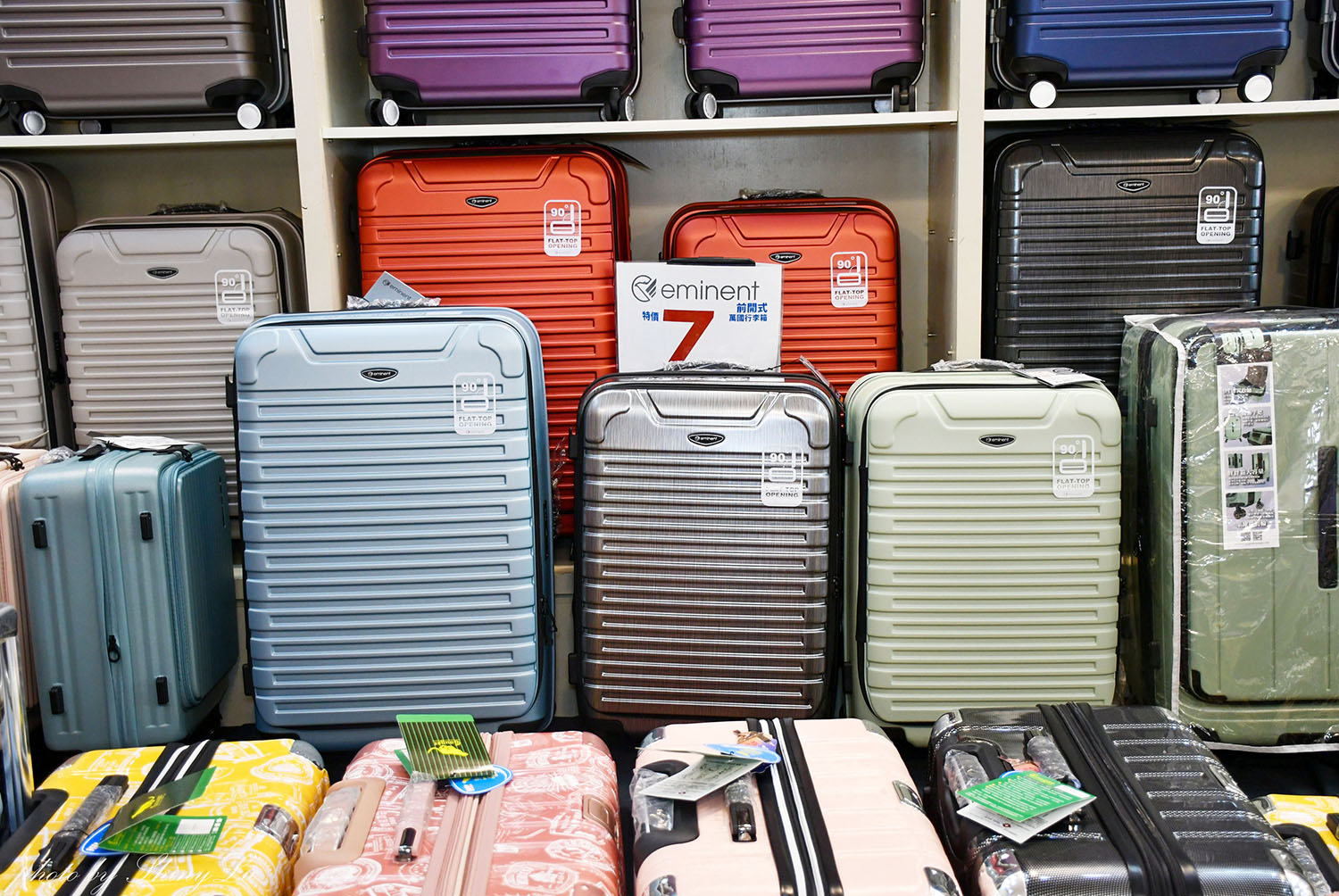 林口龜山特賣會,行李箱/登機箱990元起!消費滿額還送旅行拉桿包,上掀式/鋁框箱/前開箱/通通都有,享一年保固終身為修 - 第43張圖
