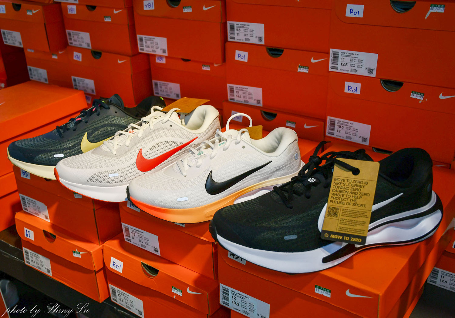 八德路一段【N I K E 運動鞋特賣】F I L A 五折,新款二雙九折優惠(可刷卡) 王子運動用品特賣 - 第39張圖