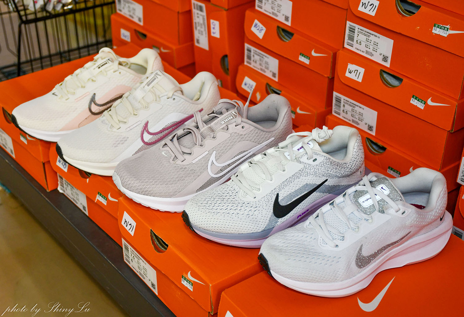 八德路一段【N I K E 運動鞋特賣】F I L A 五折,新款二雙九折優惠(可刷卡) 王子運動用品特賣 - 第45張圖