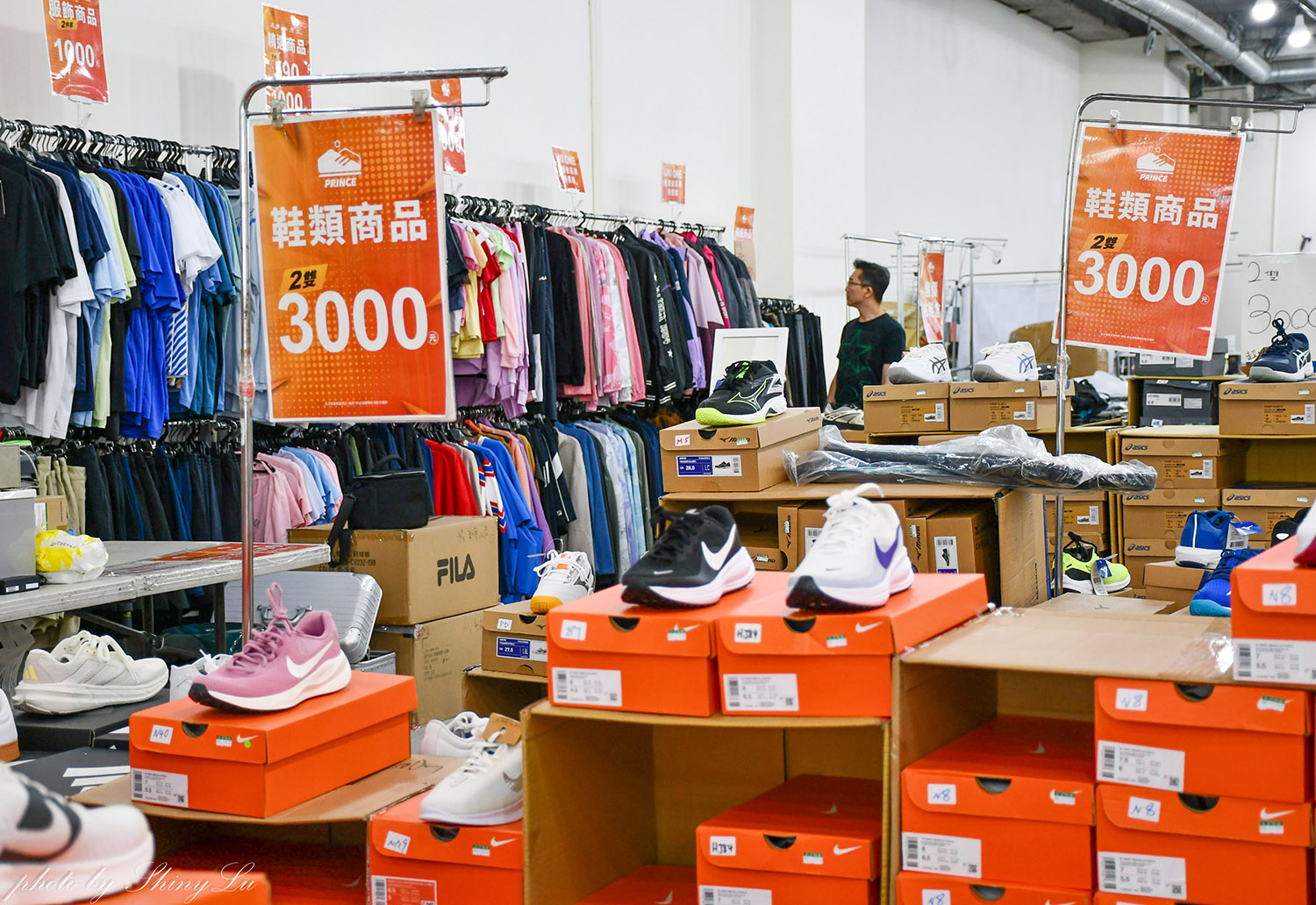 捷運西湖站,N I K E 運動鞋特賣🔥F I L A 五折🔥新款二雙享九折優惠(可刷卡)王子運動用品特賣 - 第13張圖