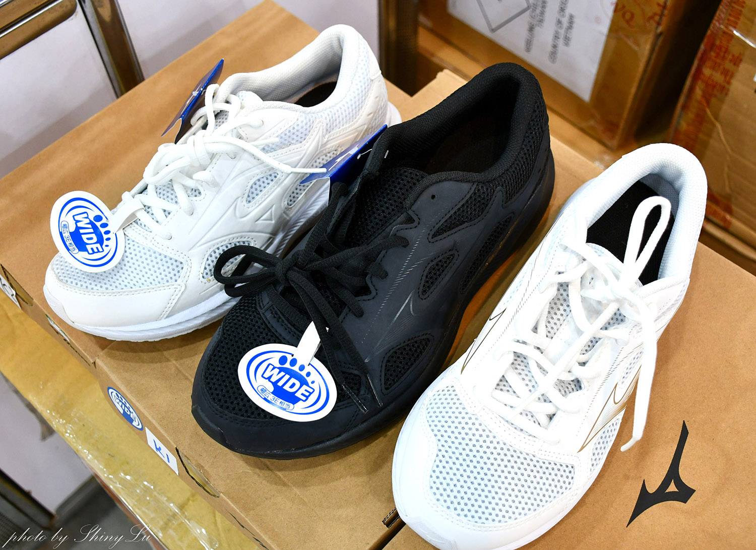 捷運西湖站,N I K E 運動鞋特賣🔥F I L A 五折🔥新款二雙享九折優惠(可刷卡)王子運動用品特賣 - 第19張圖