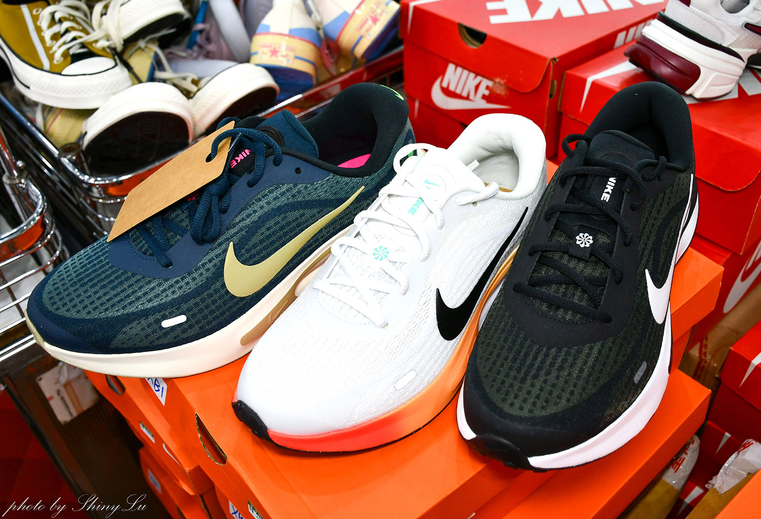 捷運西湖站,N I K E 運動鞋特賣🔥F I L A 五折🔥新款二雙享九折優惠(可刷卡)王子運動用品特賣 - 第37張圖