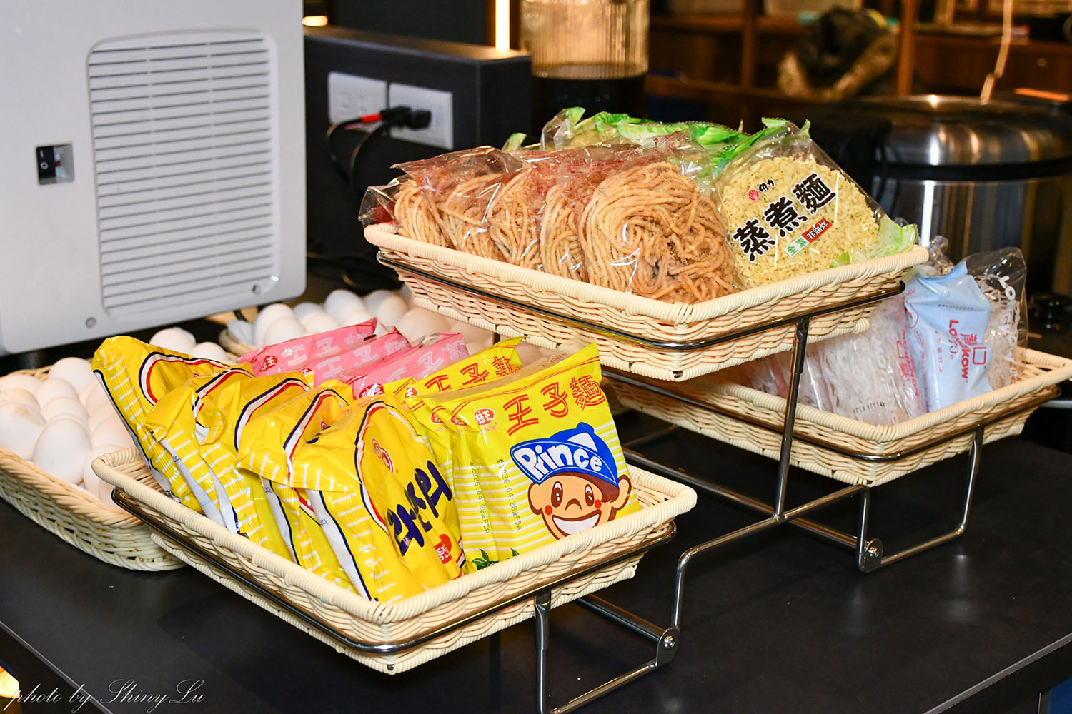 金蒔鍋物青埔旗艦店│餐酒館風格超美│還有蔬食自助吧吃到飽│青埔最美的餐酒館風格火鍋店 - 第11張圖