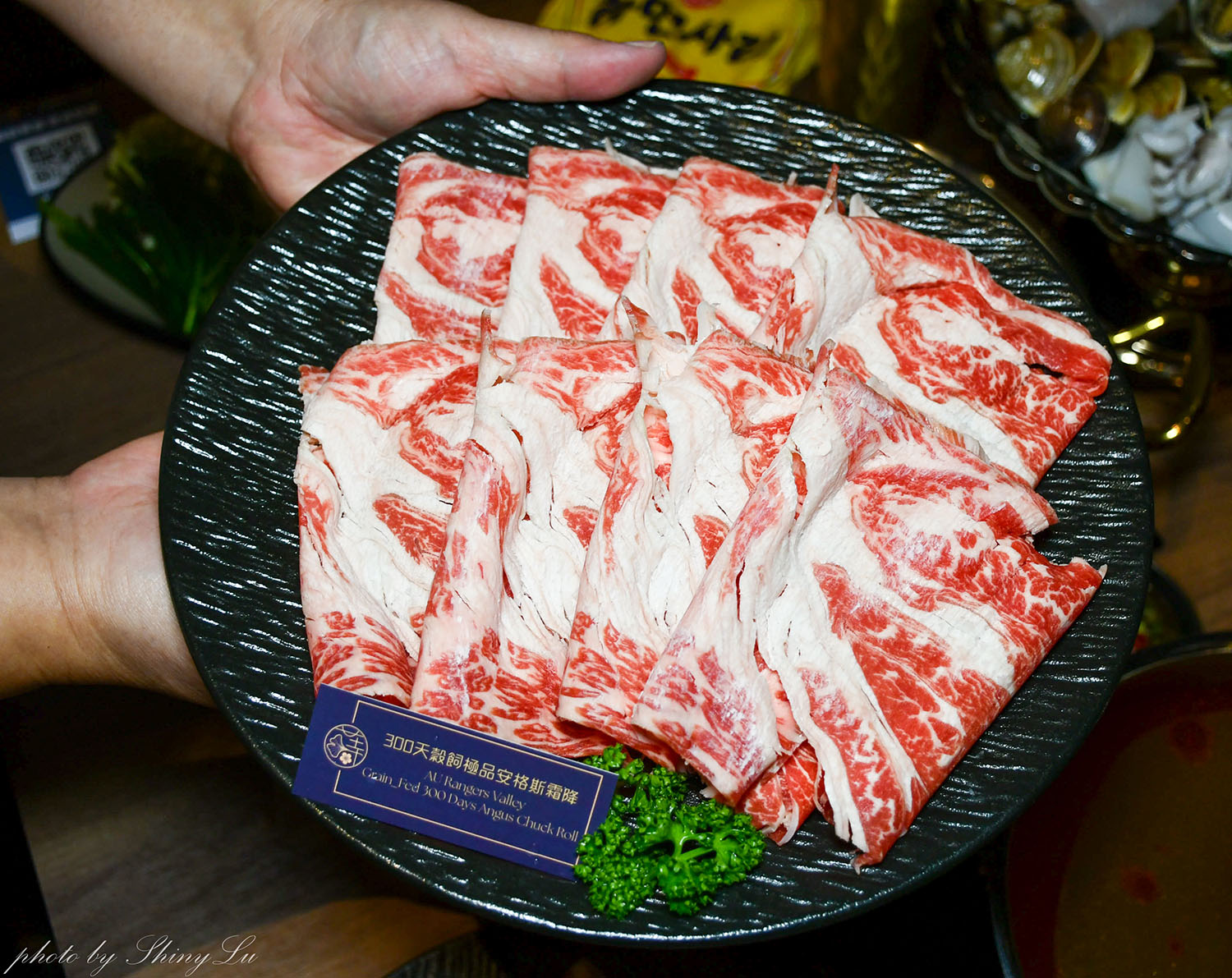 金蒔鍋物青埔旗艦店│餐酒館風格超美│還有蔬食自助吧吃到飽│青埔最美的餐酒館風格火鍋店 - 第18張圖