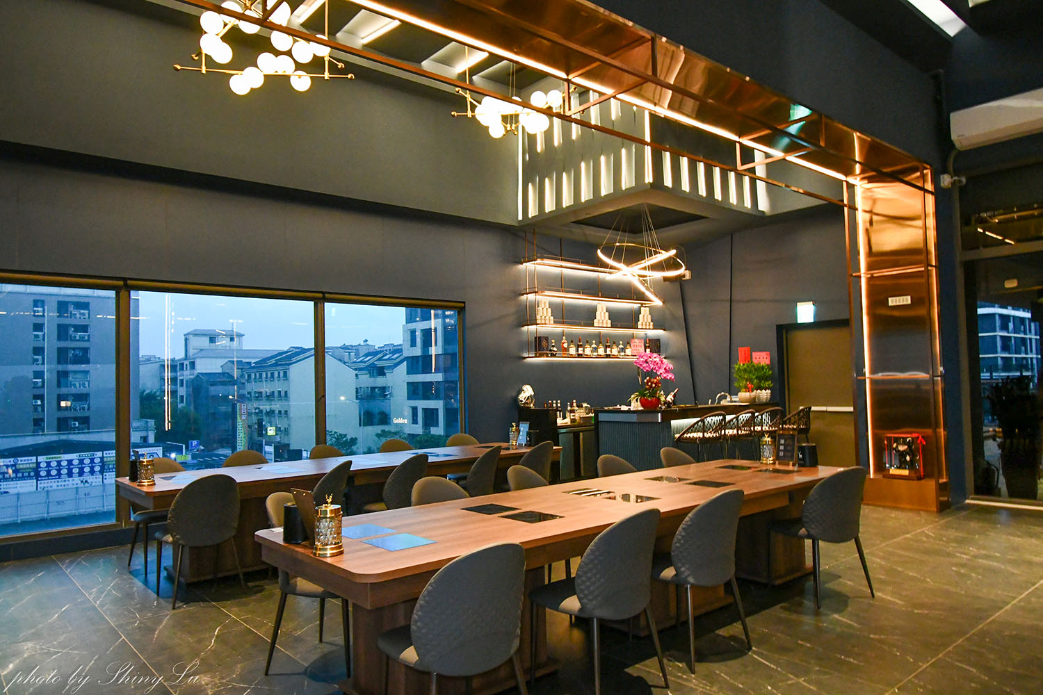 金蒔鍋物青埔旗艦店│餐酒館風格超美│還有蔬食自助吧吃到飽│青埔最美的餐酒館風格火鍋店 - 第5張圖