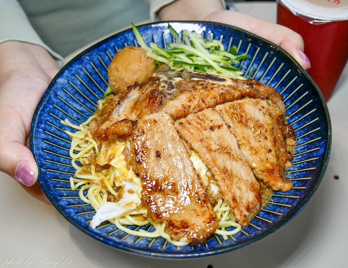林口體育大學早餐推薦│來吃早餐龜山總店│必點台味炒麵