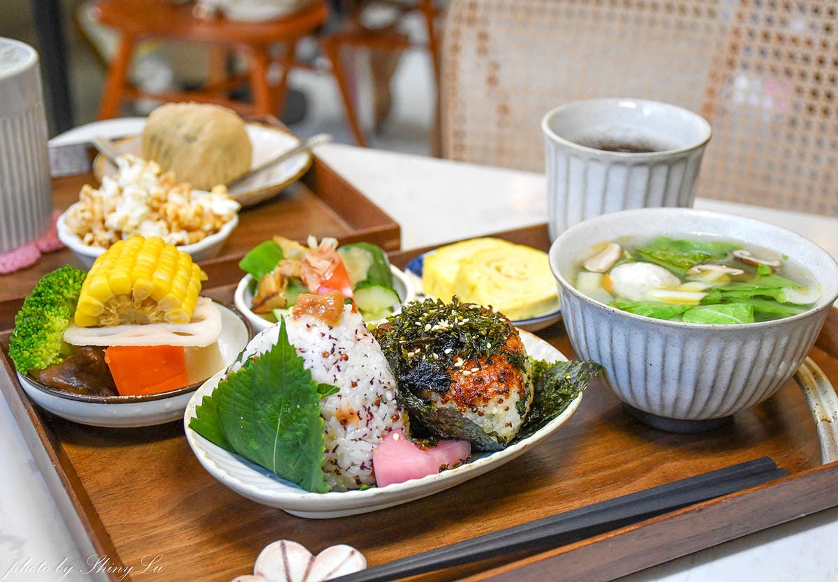林口飯糰推薦【滿宅】只開五六日，精緻的日式飯團套餐