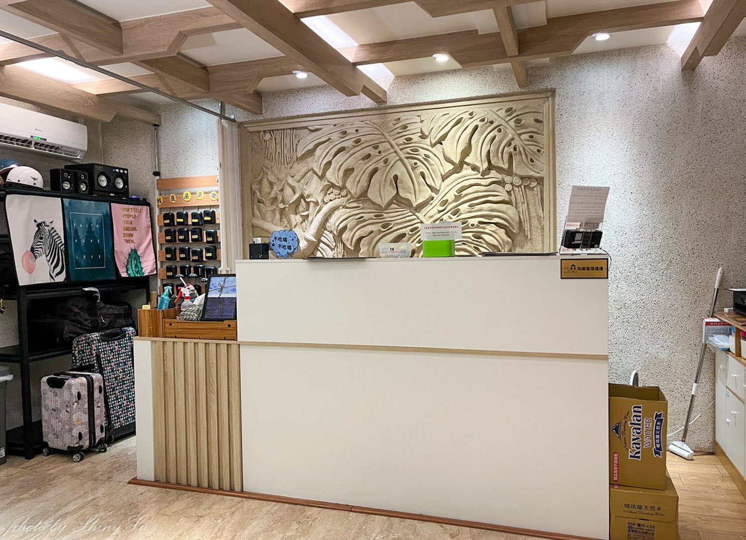 台中中區便宜住宿《一中宿喜》雙人房/元千元有找,很乾淨還有獨立陽台 - 第5張圖 台中中區便宜住宿《一中宿喜》雙人房/元千元有找,很乾淨還有獨立陽台