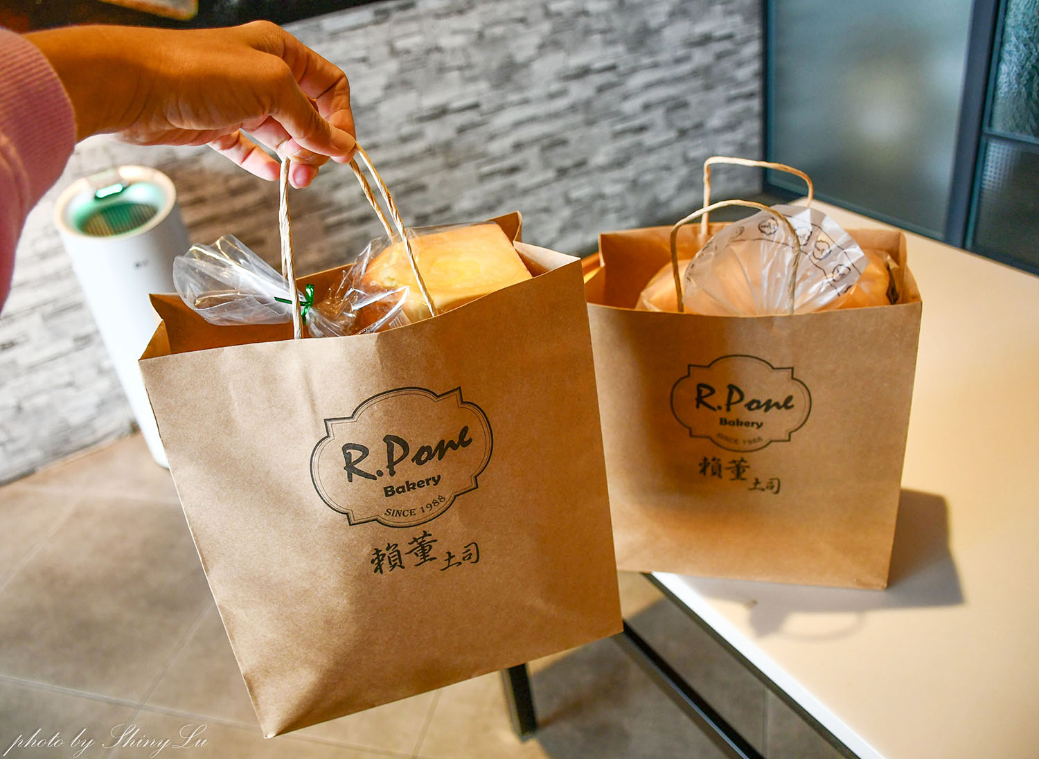 三重吐司推薦《賴董土司》每日限定口味出爐,韓式蒜蒜吐司/招牌皇冠超好吃 - 第15張圖 三重吐司推薦《賴董土司》每日限定口味出爐,韓式蒜蒜吐司/招牌皇冠超好吃