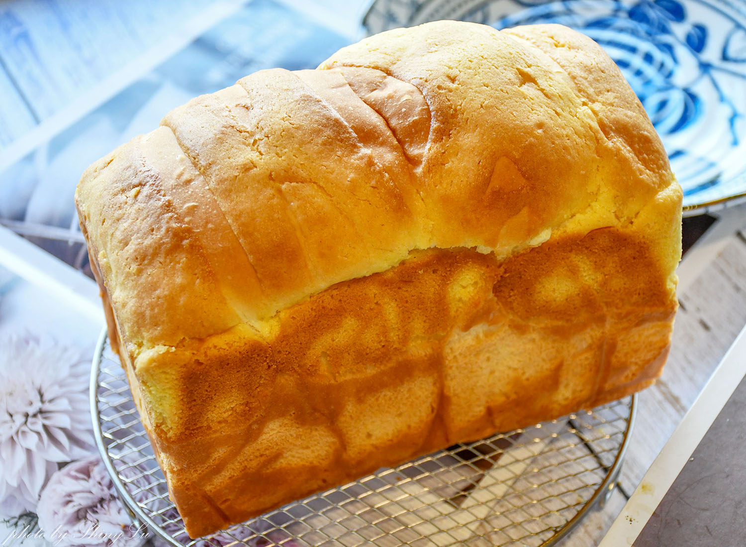 三重吐司推薦《賴董土司》每日限定口味出爐,韓式蒜蒜吐司/招牌皇冠超好吃 - 第27張圖 三重吐司推薦《賴董土司》每日限定口味出爐,韓式蒜蒜吐司/招牌皇冠超好吃