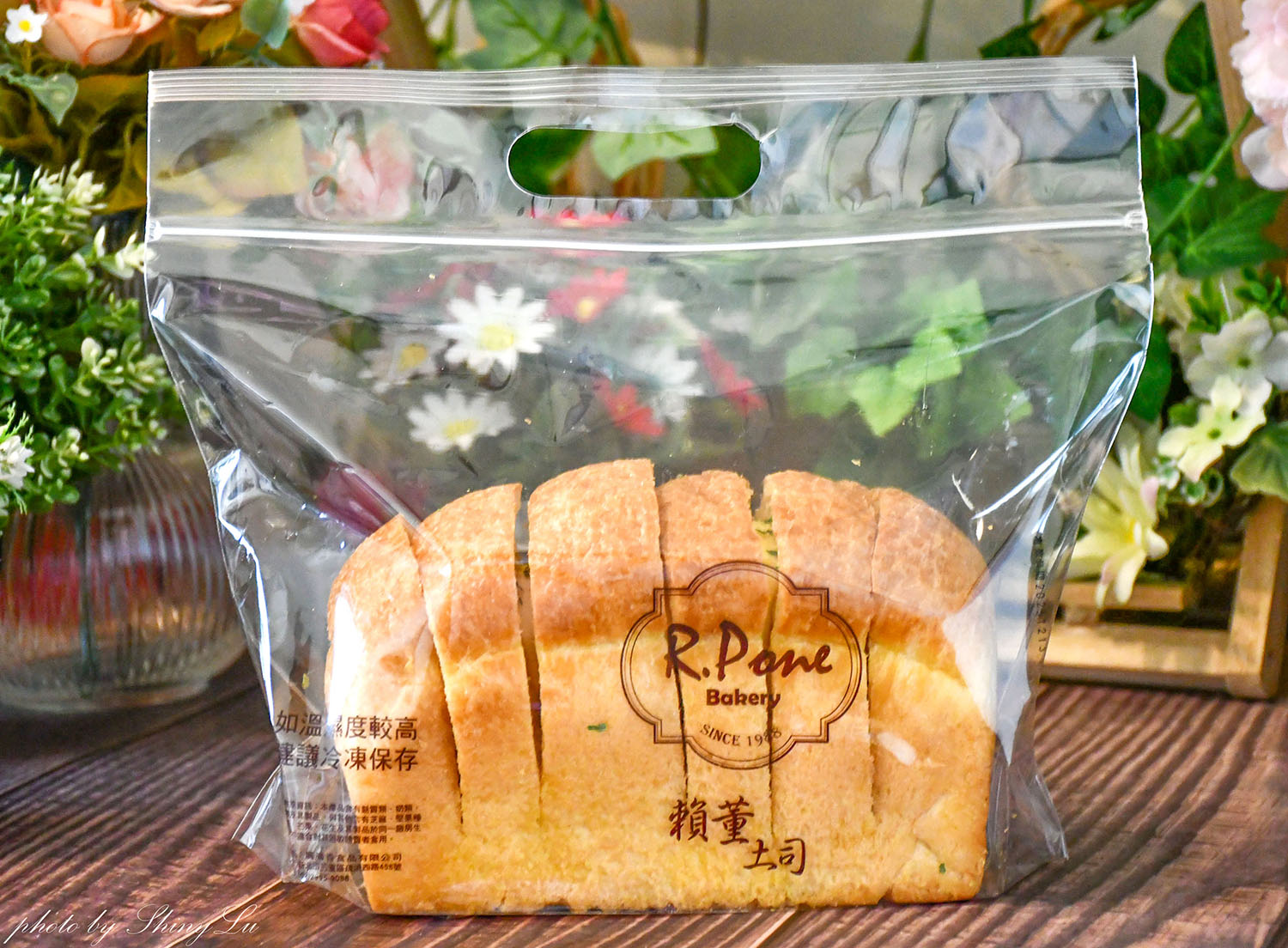 三重吐司推薦《賴董土司》每日限定口味出爐,韓式蒜蒜吐司/招牌皇冠超好吃 - 第29張圖 三重吐司推薦《賴董土司》每日限定口味出爐,韓式蒜蒜吐司/招牌皇冠超好吃