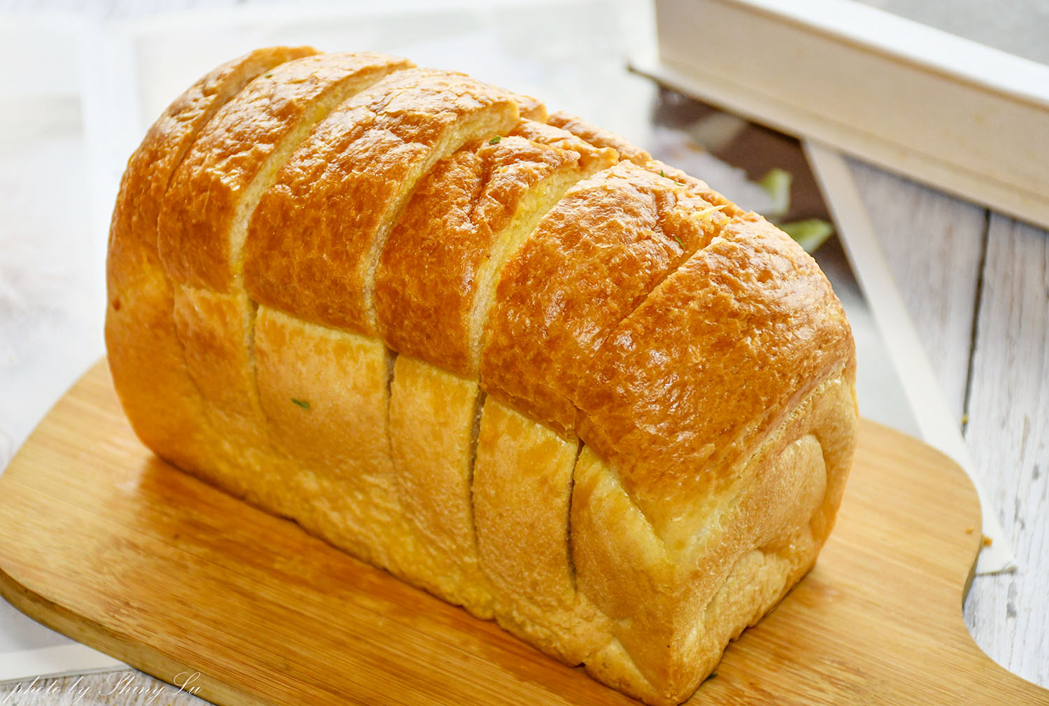 三重吐司推薦《賴董土司》每日限定口味出爐,韓式蒜蒜吐司/招牌皇冠超好吃 - 第30張圖 三重吐司推薦《賴董土司》每日限定口味出爐,韓式蒜蒜吐司/招牌皇冠超好吃