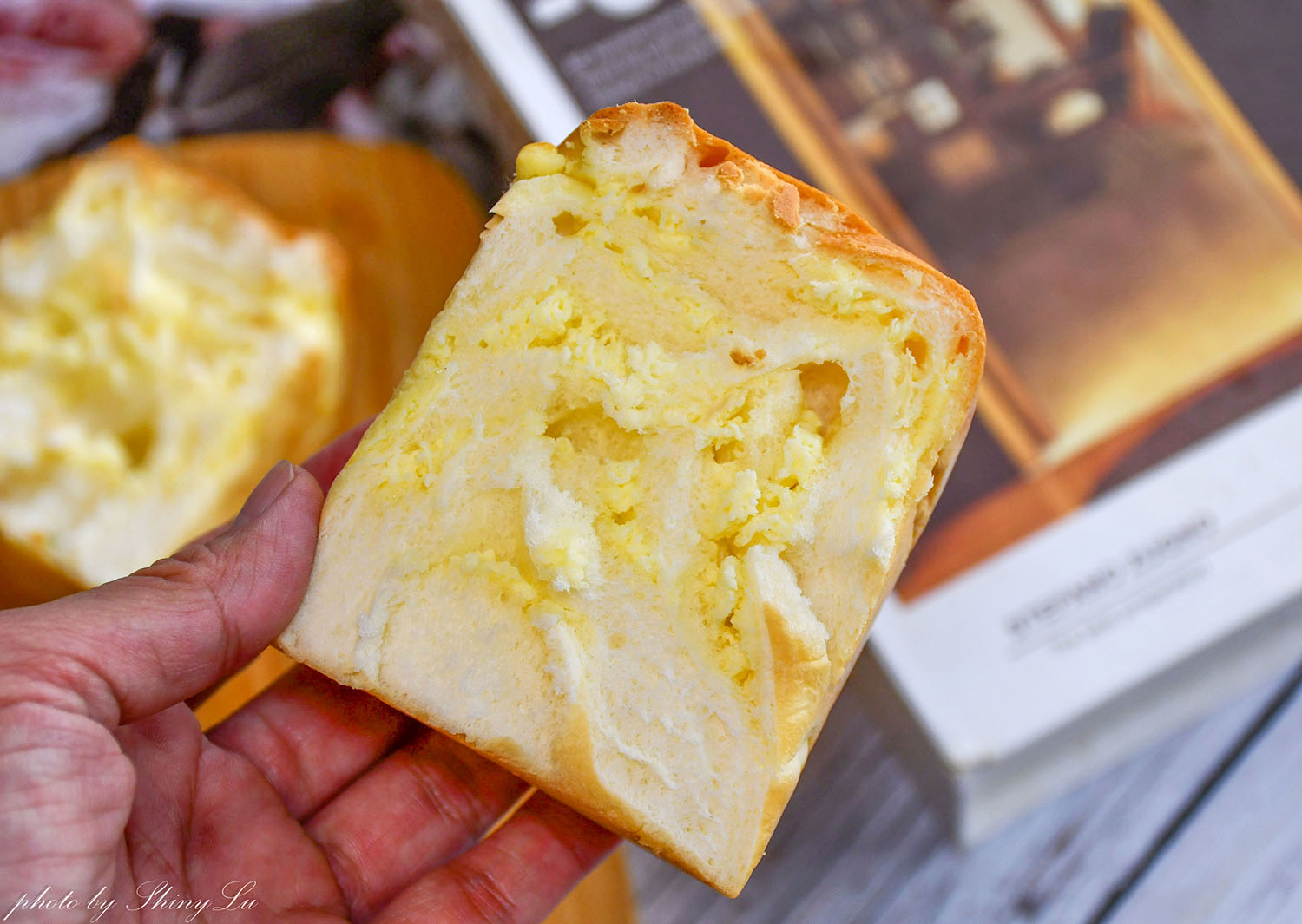 三重吐司推薦《賴董土司》每日限定口味出爐,韓式蒜蒜吐司/招牌皇冠超好吃 - 第35張圖 三重吐司推薦《賴董土司》每日限定口味出爐,韓式蒜蒜吐司/招牌皇冠超好吃