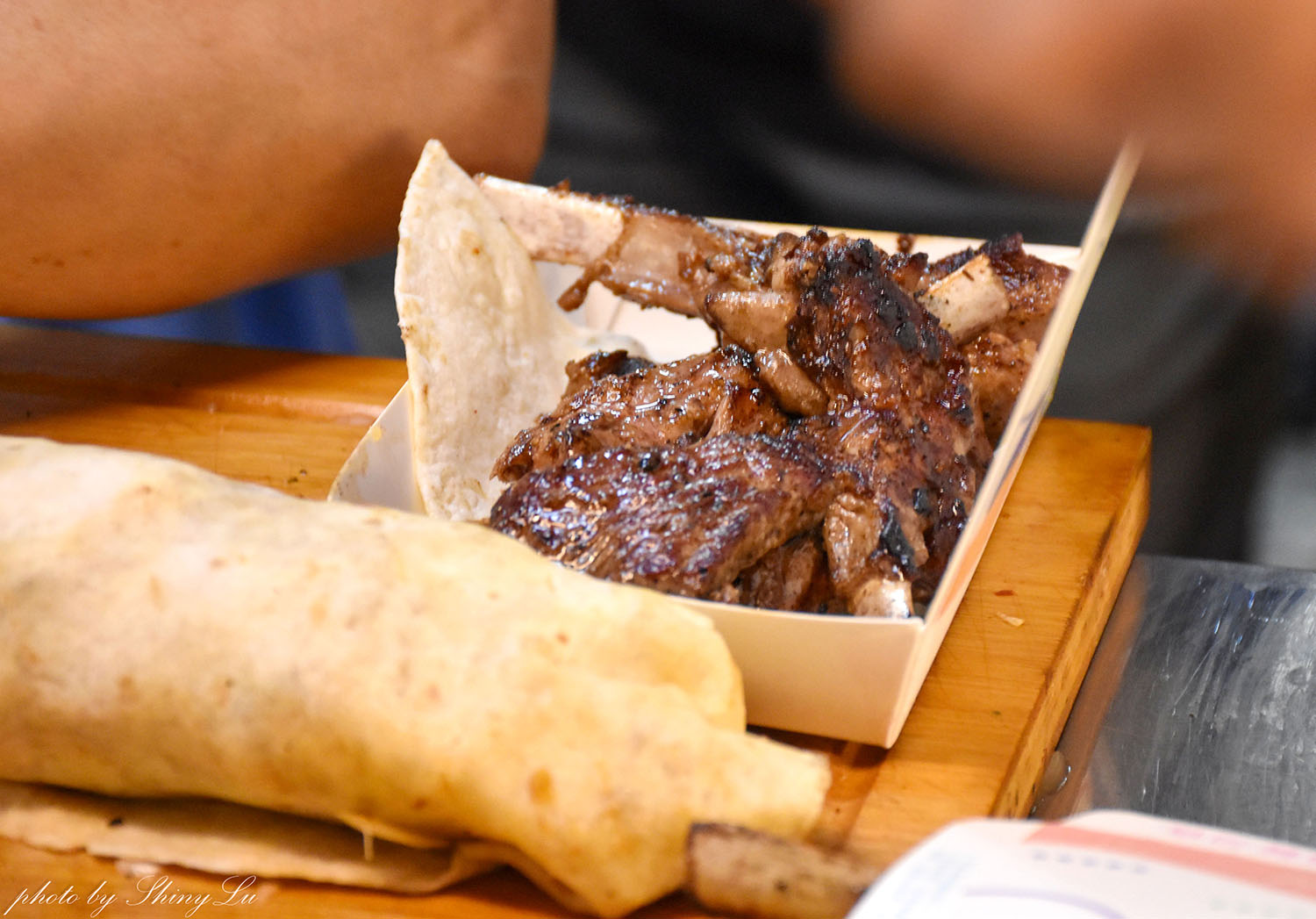 排隊才吃的到！土爸爸行動廚房│推薦雞腿肉捲餅│林口黃昏市場美食