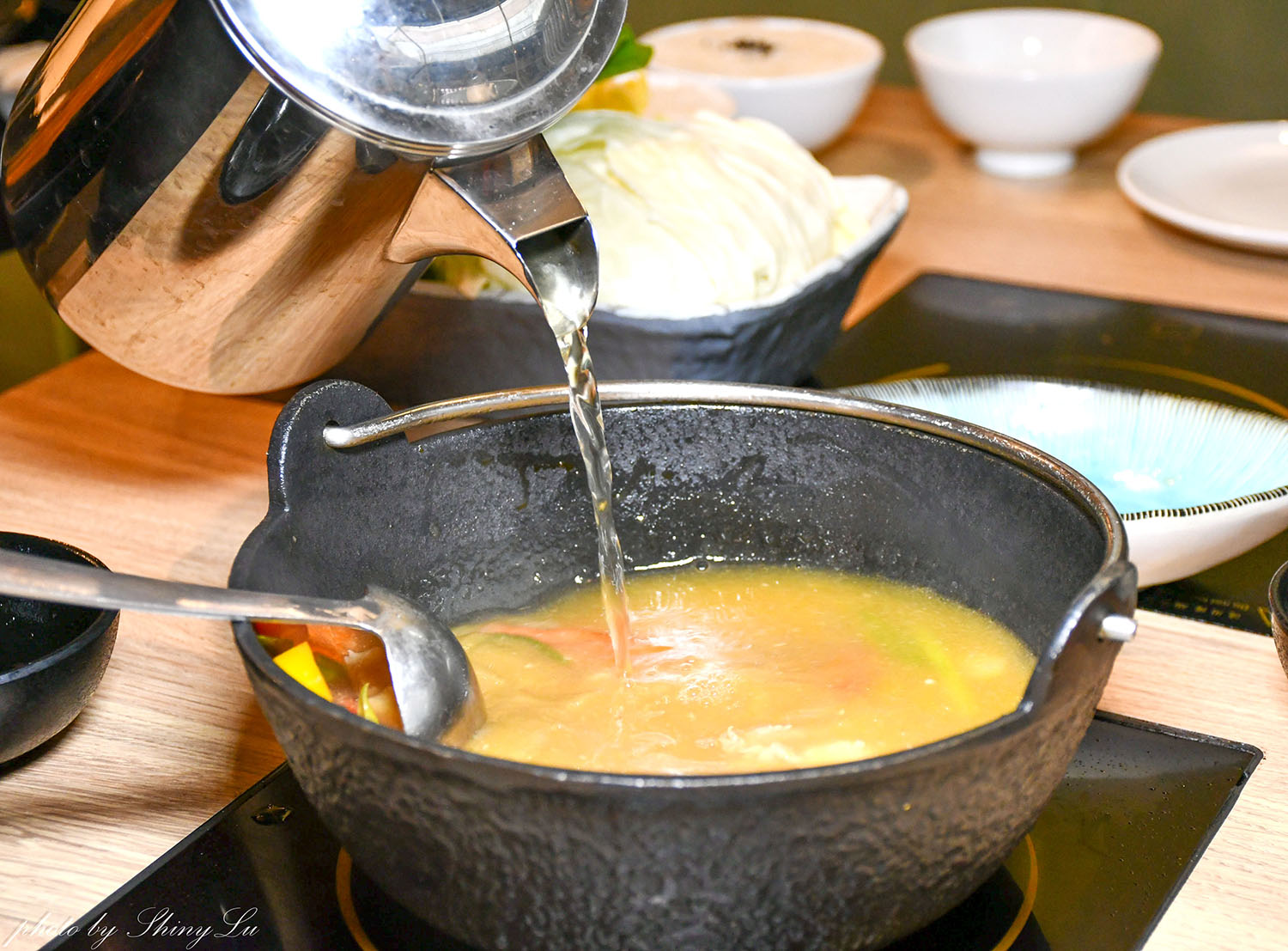 板橋環球火鍋推薦《瘋一鍋飲茶鍋物》麻油花雕雞鍋/桌邊爆炒 - 第11張圖 板橋環球火鍋推薦《瘋一鍋飲茶鍋物》麻油花雕雞鍋/桌邊爆炒